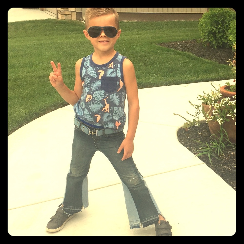 4-5T flare jeans with light blue belt